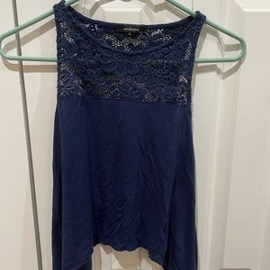 Crop top worn once size small